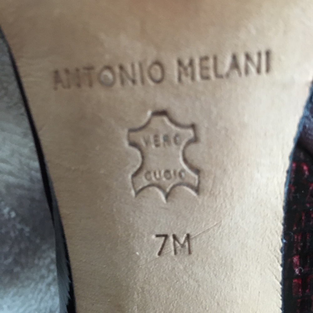 Shoes - Picture 6 of 6